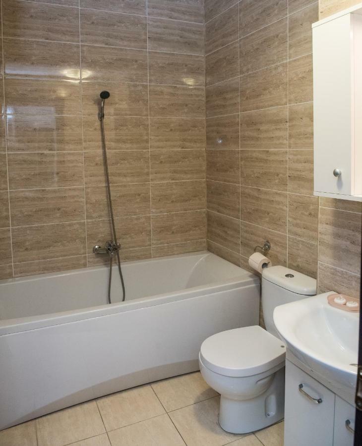 21 By The Sea Apartment Мамая Екстериор снимка