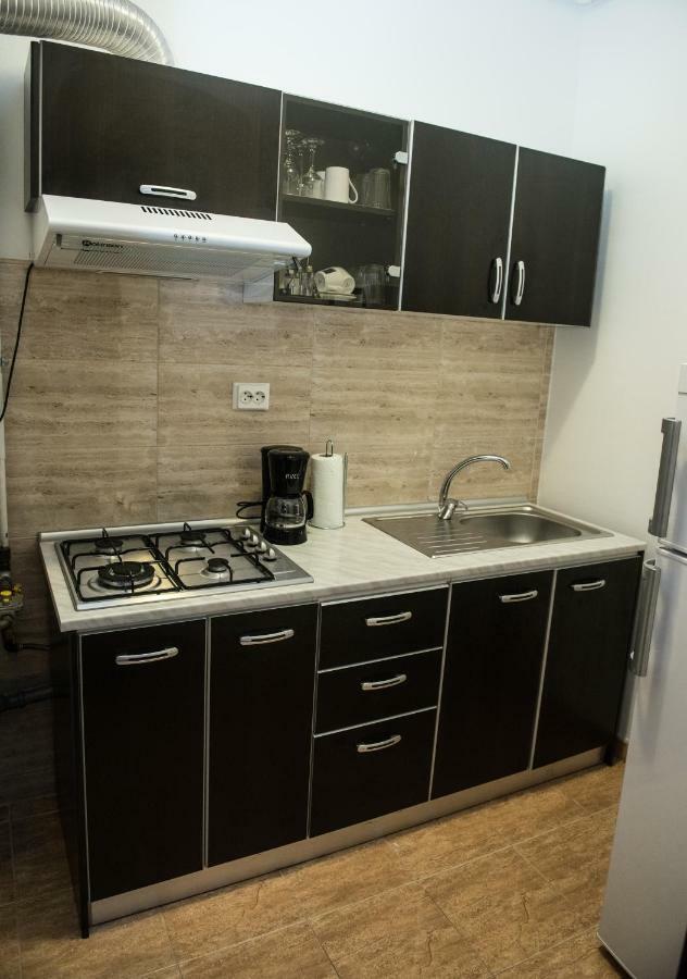 21 By The Sea Apartment Мамая Екстериор снимка